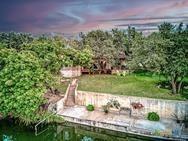 1002 Merry Ln, Kingsland, TX 78639 - view of yard