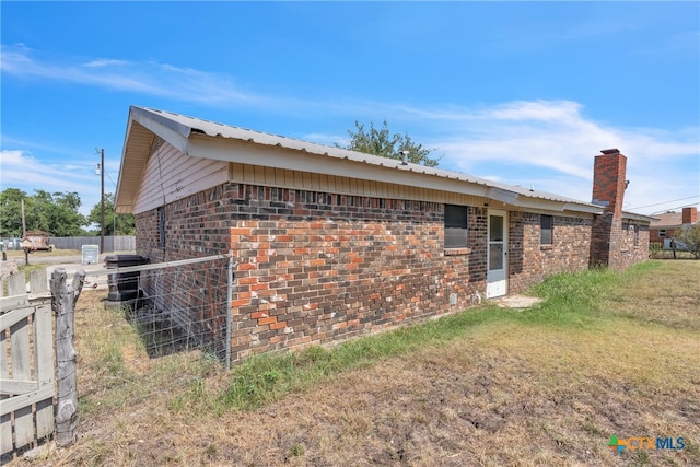 view of side of home