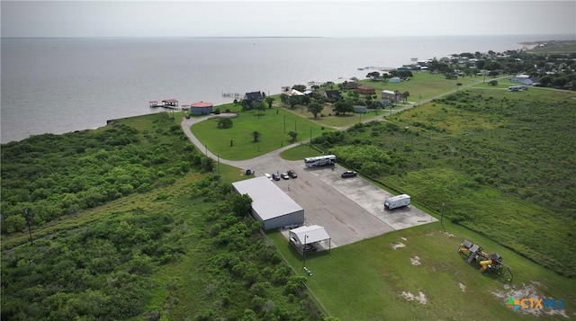 430 N Blackburn Ave, Port Lavaca, TX 77979 - aerial view of property and surrounding area featuring a nearby body of water