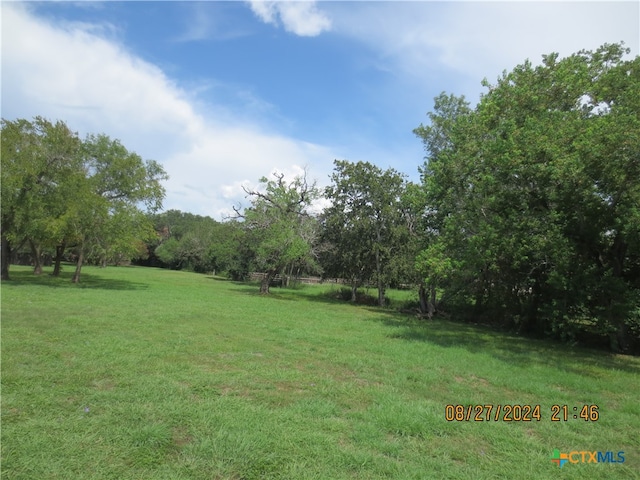 Listing photo 2 for 3307 E Juan Linn St, Victoria TX 77901