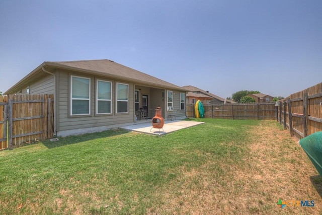 471 Copper Hill Dr, New Braunfels, TX 78130 - rear view of house featuring a patio area and a fenced backyard