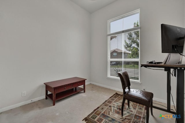 471 Copper Hill Dr, New Braunfels, TX 78130 - office space featuring baseboards and concrete floors