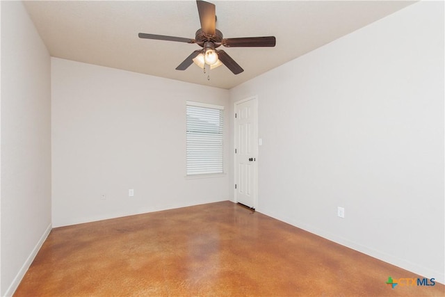 empty room with a ceiling fan