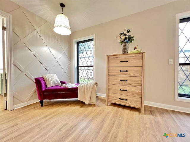 101 Biltmore Dr, Victoria, TX 77904 - sitting room with baseboards and light wood-type flooring