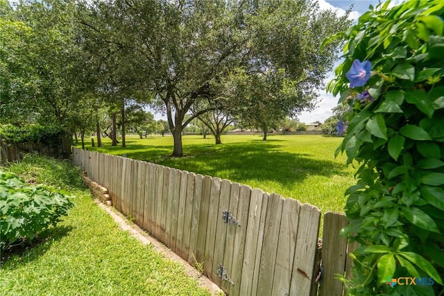 301 Antietam Dr, Victoria, TX 77904 - photo 10