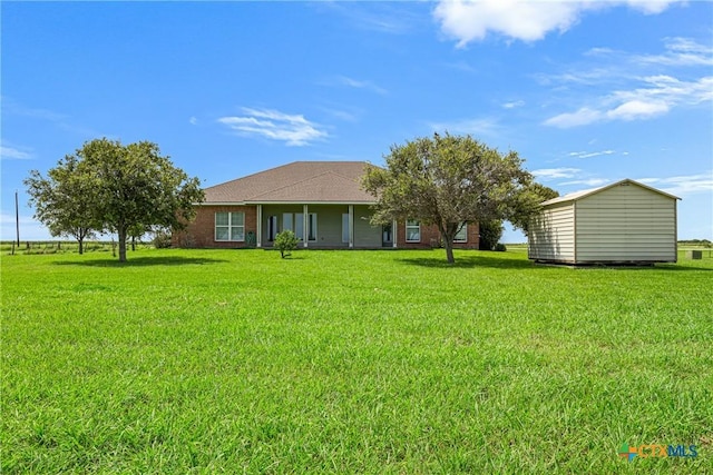 444 E Maxwell Ditch Rd, Port Lavaca, TX 77979 - view of front of house featuring a front yard