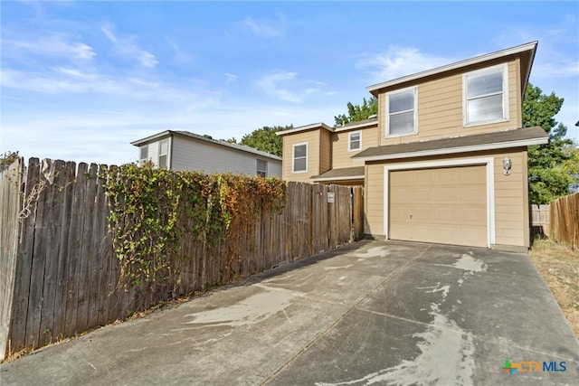 view of front facade featuring a garage