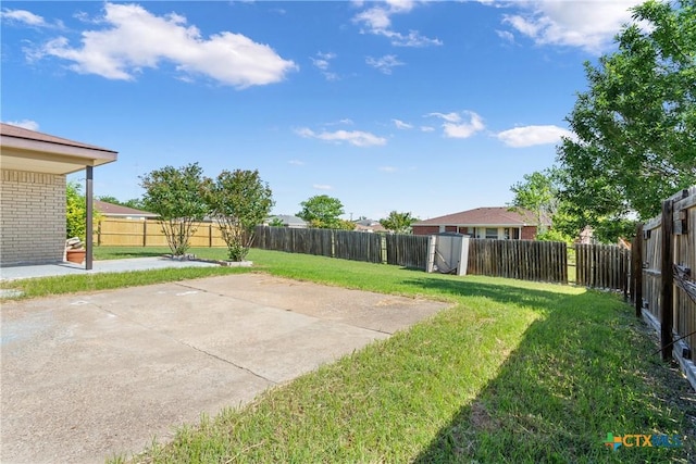 4409 Beach Ball Dr, Killeen, TX 76549 - view of yard featuring a patio area