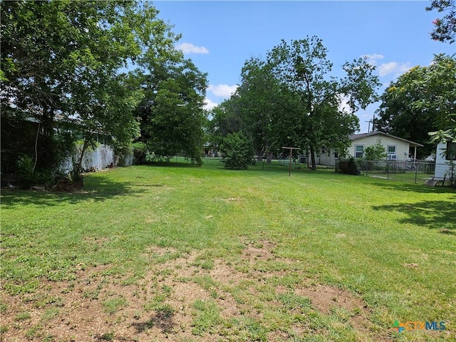 703 Atkinson Ave, Killeen, TX 76541 - view of yard