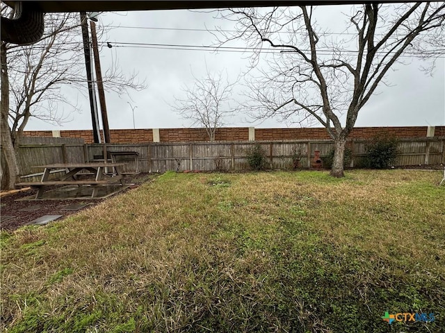 view of yard with fence