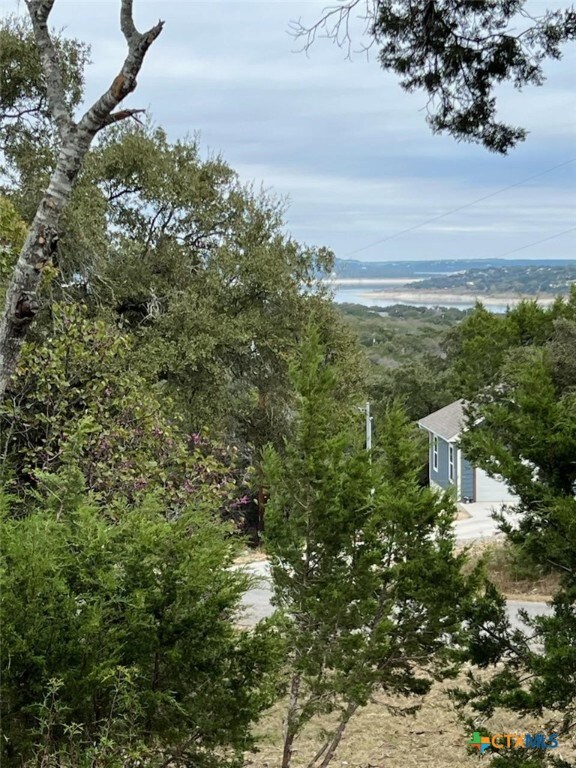 152 Mountainview Dr, Canyon Lake, TX 78133