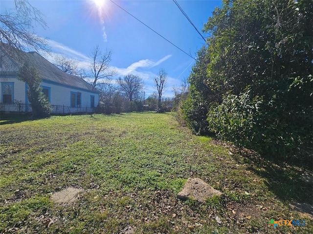 1126 N 11th St, Waco, TX 76707 - photo 5