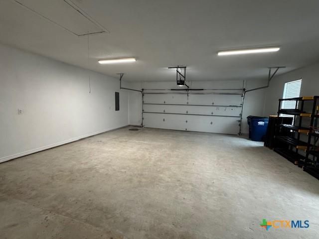 916 Stone Rd, Temple, TX 76501 - view of garage