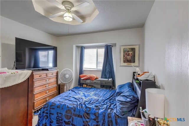 3302 Southhill Dr, Killeen, TX 76549 - bedroom with ceiling fan