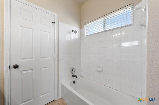 full bath with shower / bath combination