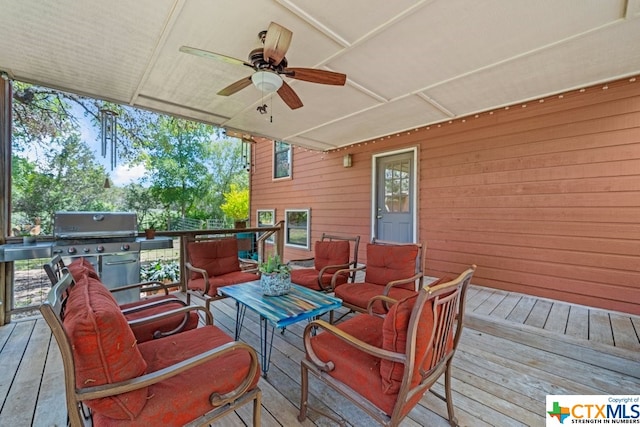 deck with ceiling fan