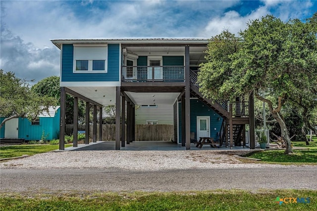 112 W Van Buren Ave, Port Oconnor, TX 77982 - photo 2