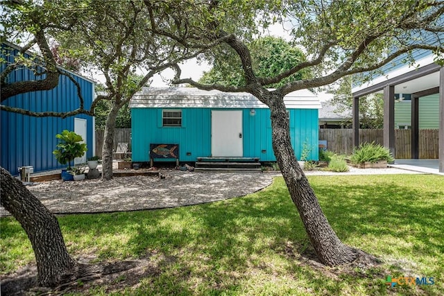 112 W Van Buren Ave, Port Oconnor, TX 77982 - photo 4