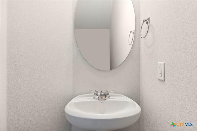 109 Cypress Hills Rd, San Marcos, TX 78666 - bathroom with a sink