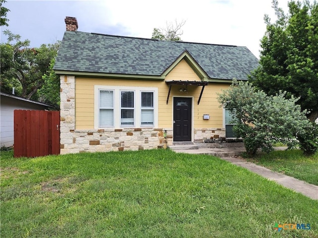 622 E Cedar St, Seguin, TX 78155 - photo 1