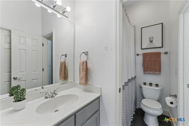 810 Pinnacle Pkwy, New Braunfels, TX 78132 - full bathroom featuring toilet and vanity