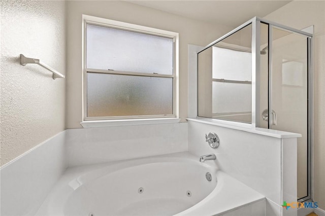 711 Leo Ln, Killeen, TX 76542 - full bath featuring a stall shower and a whirlpool tub