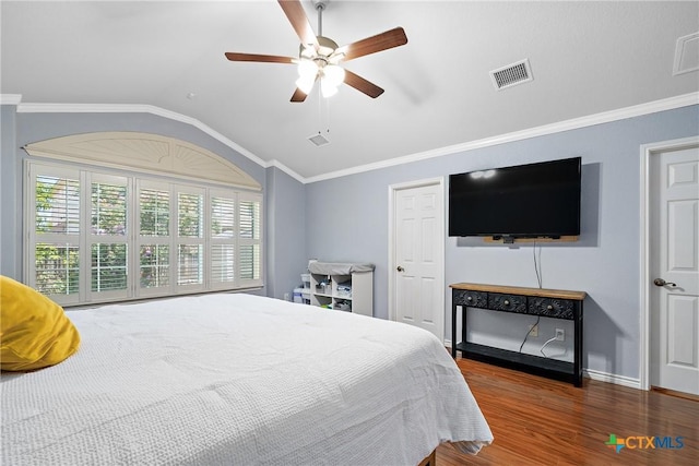 213 Gracie Ct, Harker Heights, TX 76548 - bedroom featuring lofted ceiling, wood finished floors, ceiling fan, and ornamental molding