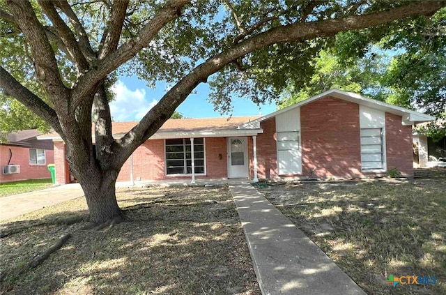 1818 Travis Ave, Victoria, TX 77901 - view of front of house with brick siding