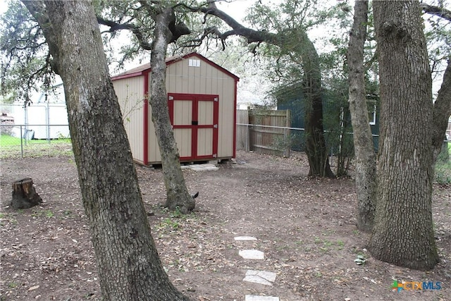 view of outbuilding