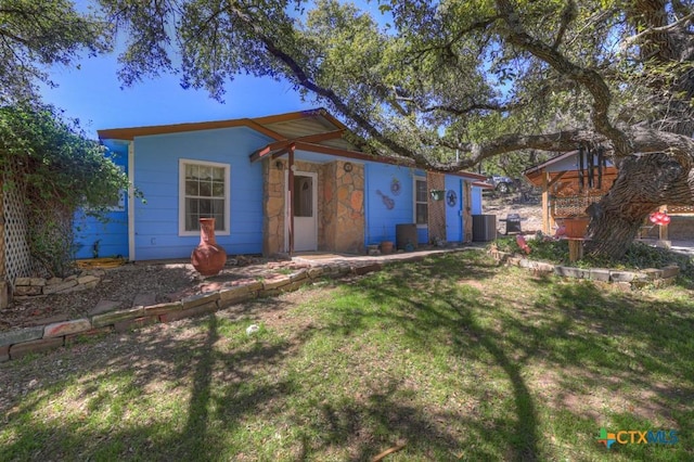 1069 Trail Pass Dr, Canyon Lake, TX 78133 - photo 21