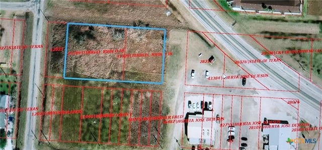 809 W Austin Ave, Seadrift, TX 77983 - photo 3