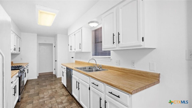 218 Gruene Rd, New Braunfels, TX 78130 - kitchen with appliances with stainless steel finishes, white cabinetry, and light countertops