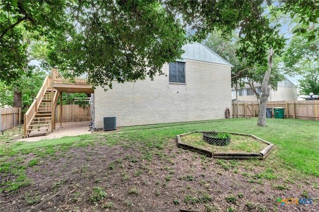 view of yard featuring a deck