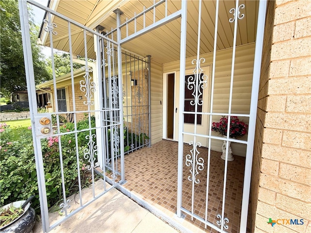 1901 Muir Dr, Killeen, TX 76543 - view of exterior entry with a porch