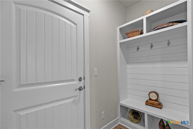 117 Aidan Ct, Burnet, TX 78611 - mudroom featuring baseboards