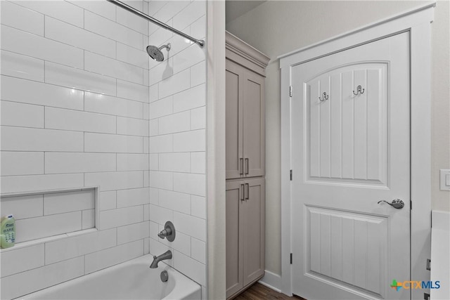 117 Aidan Ct, Burnet, TX 78611 - bathroom featuring bathing tub / shower combination