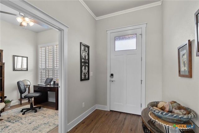 117 Aidan Ct, Burnet, TX 78611 - entryway with dark wood finished floors, crown molding, a ceiling fan, and baseboards