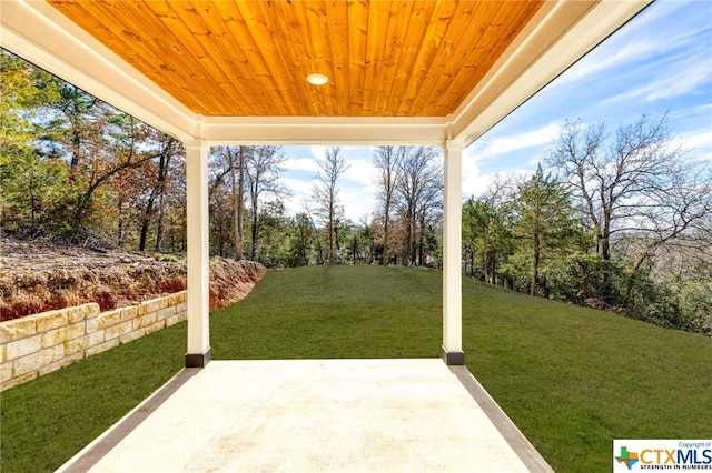 view of yard with a patio area