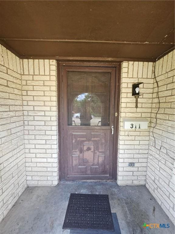 Listing photo 2 - caption unavailable