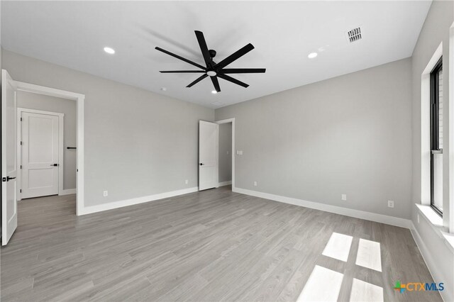 644 Creekside Dr, Belton, TX 76513 - unfurnished room with a ceiling fan, light wood-type flooring, baseboards, and recessed lighting