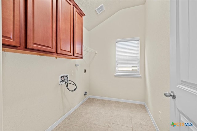 834 Wall St, New Braunfels, TX 78130 - laundry area with hookup for a washing machine, cabinet space, electric dryer hookup, hookup for a gas dryer, and baseboards