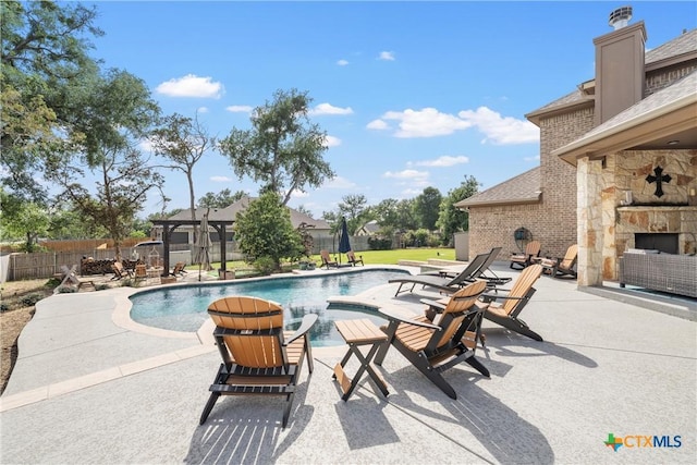 6 Salta Ct, Belton, TX 76513 - view of pool featuring a patio and fence