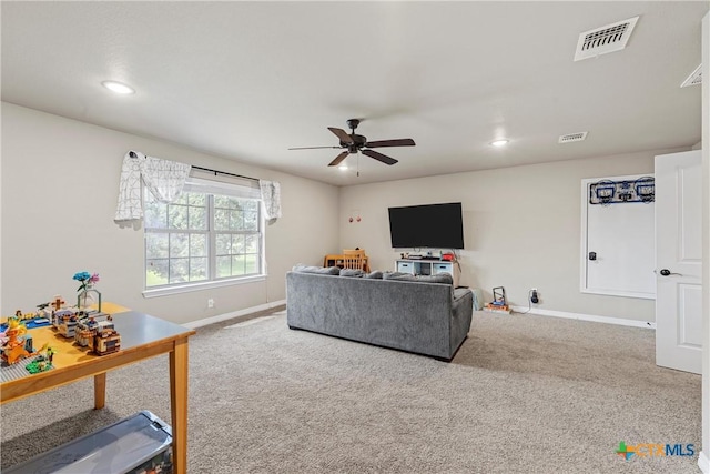 6 Salta Ct, Belton, TX 76513 - carpeted living room with baseboards, a ceiling fan, and recessed lighting
