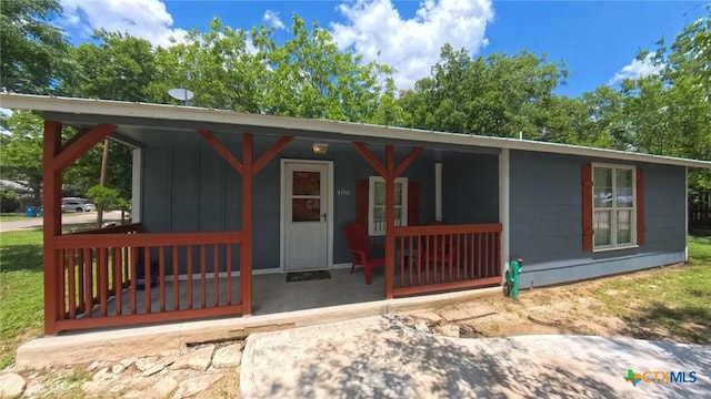 406 7th St, Bandera, TX 78003 - photo 6
