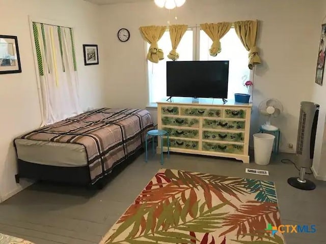 296 S Ocean Dr, Port Lavaca, TX 77979 - bedroom with finished concrete flooring
