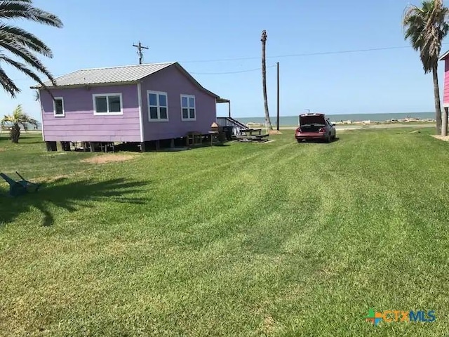 296 S Ocean Dr, Port Lavaca, TX 77979 - view of grassy yard