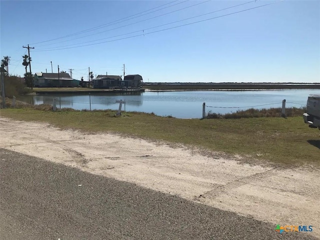 296 S Ocean Dr, Port Lavaca, TX 77979 - water view