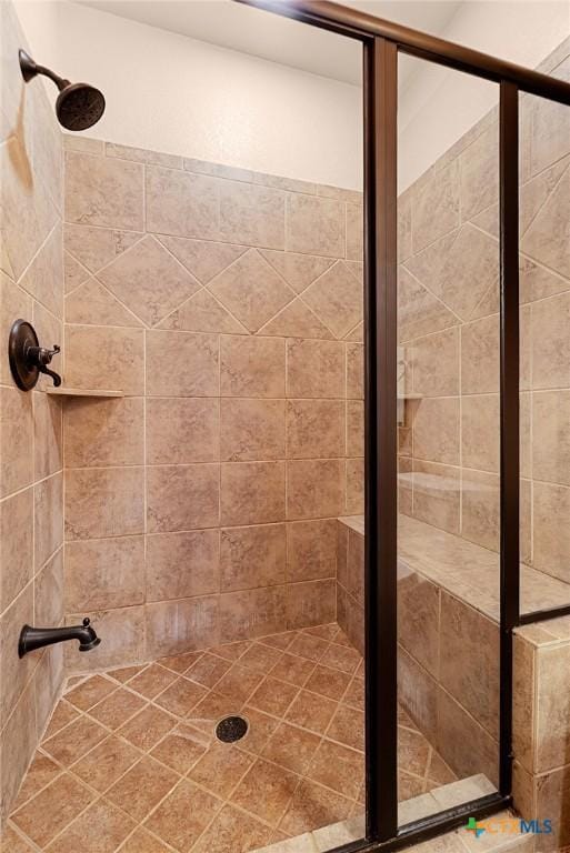 225 Anne Louise Dr, New Braunfels, TX 78130 - full bathroom featuring a stall shower