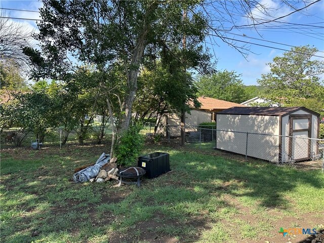 908 Randa St, Copperas Cove, TX 76522 - view of yard with fence