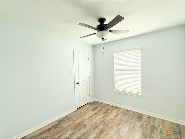 3434 Horizon St, Copperas Cove, TX 76522 - view of yard featuring a garden and a fenced backyard